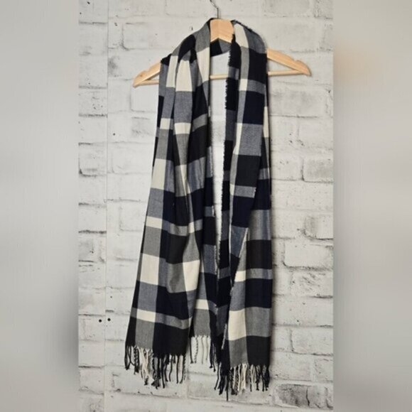Plush Blue and black Gray Plaid Scarf Cozy Warm Winter Shawl Oversize - Picture 3 of 11